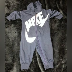 Nike romper